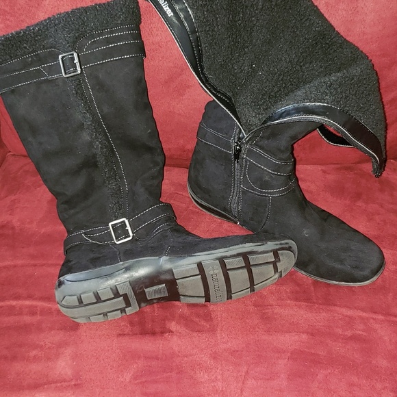 Black suede boots - Picture 2 of 2